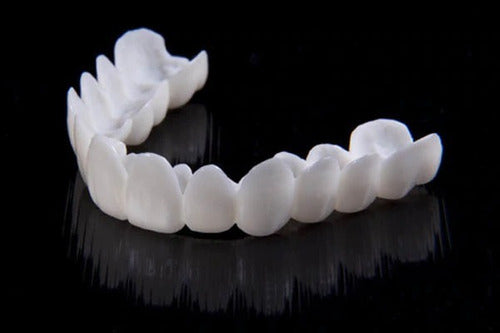 Cosmetic Tooth Toppers SmileShape – Reusable, Flexible and Naturally White | Kalsten