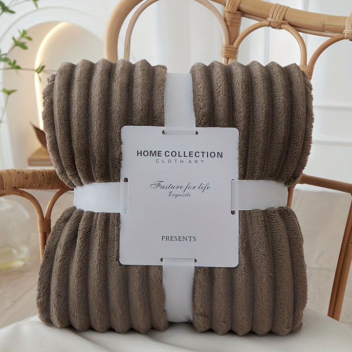 Luxury Flannel Polyester Blanket – Ultimate Comfort & Warmth Kalsten