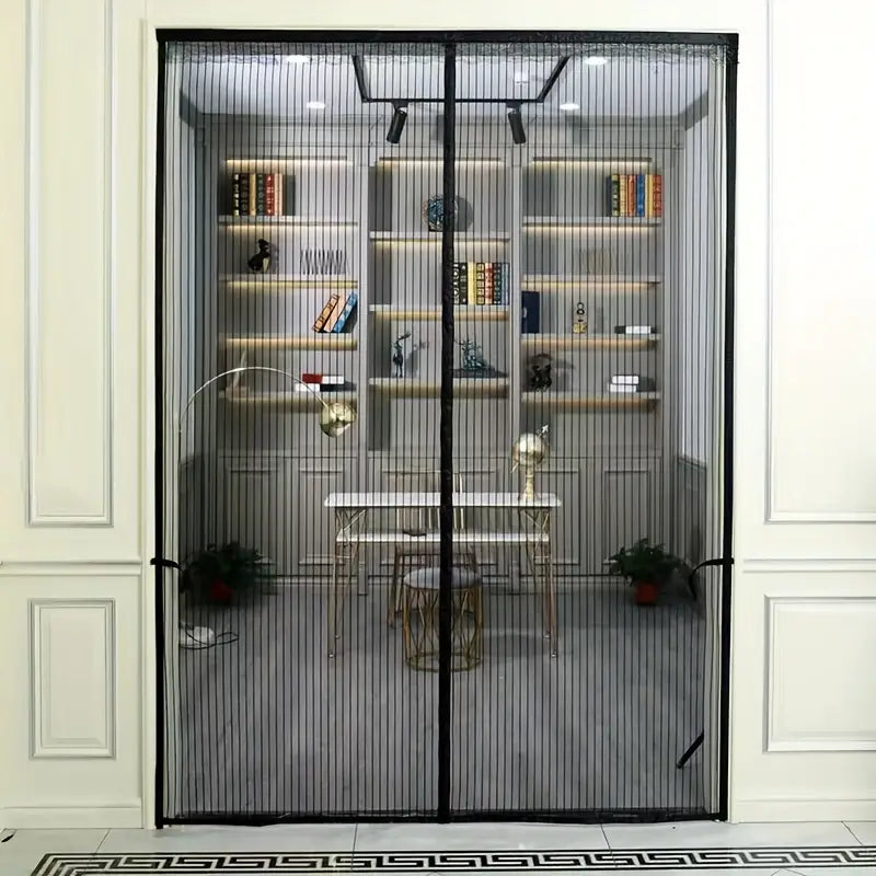 Skanto | BugGuard | Magnetic Insect Screen Door