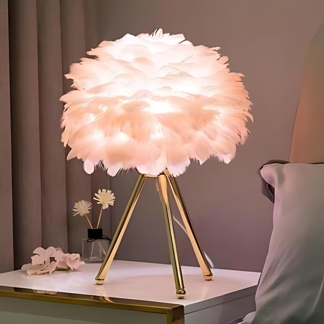 Luxury Table Lamp with Soft Feathers | Kalsten