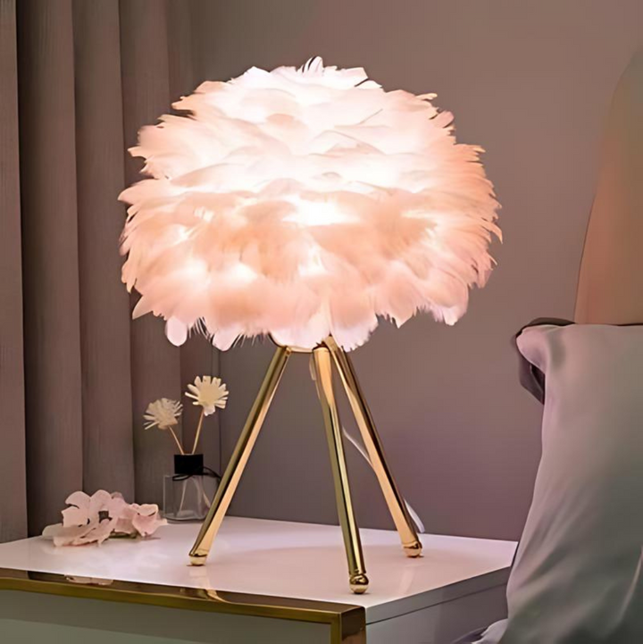 Luxury Table Lamp with Soft Feathers | Kalsten