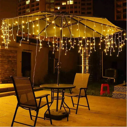 BowLift | Quntis 10m 300 LED Solar String Lights – IP44 Waterproof Outdoor Garden & Patio Christmas Waterfall Icicle Lights for Holiday & Party Decoration