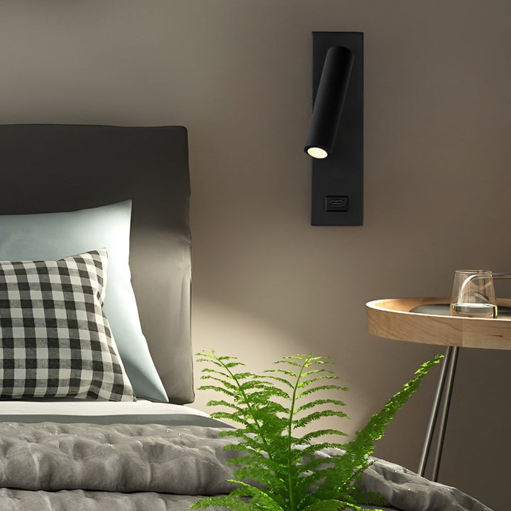 ArtiLicht Luxury Wall Lamp with Adjustable LED and USB Charging Port Kalsten