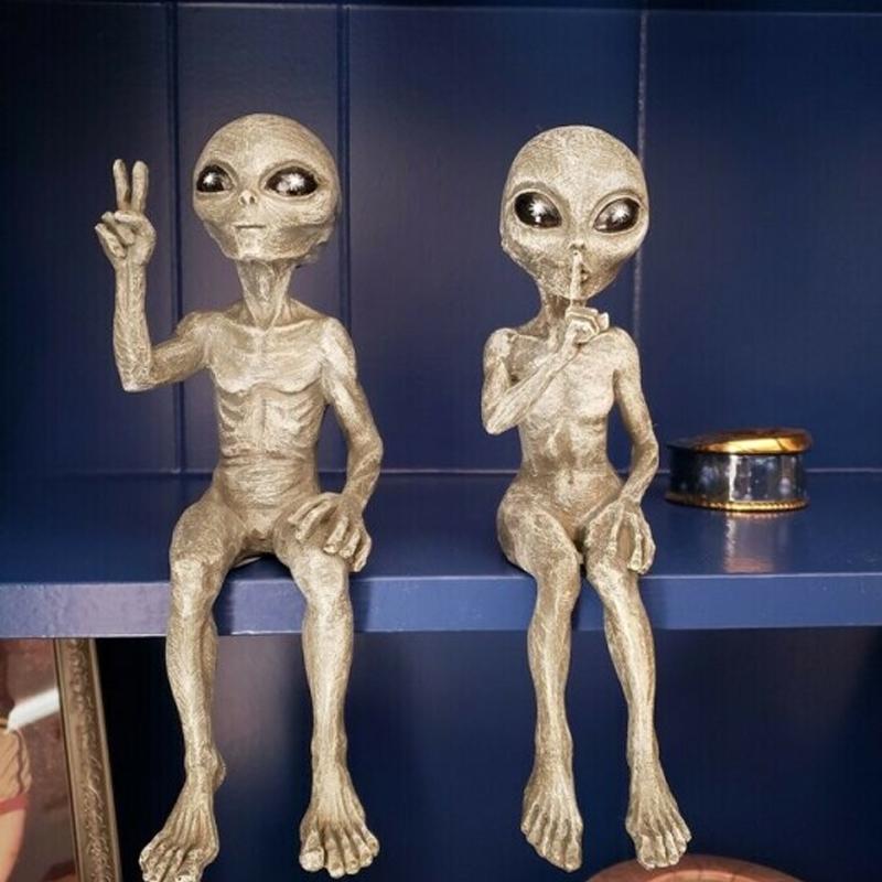 Alien Garden Statue | Kalsten