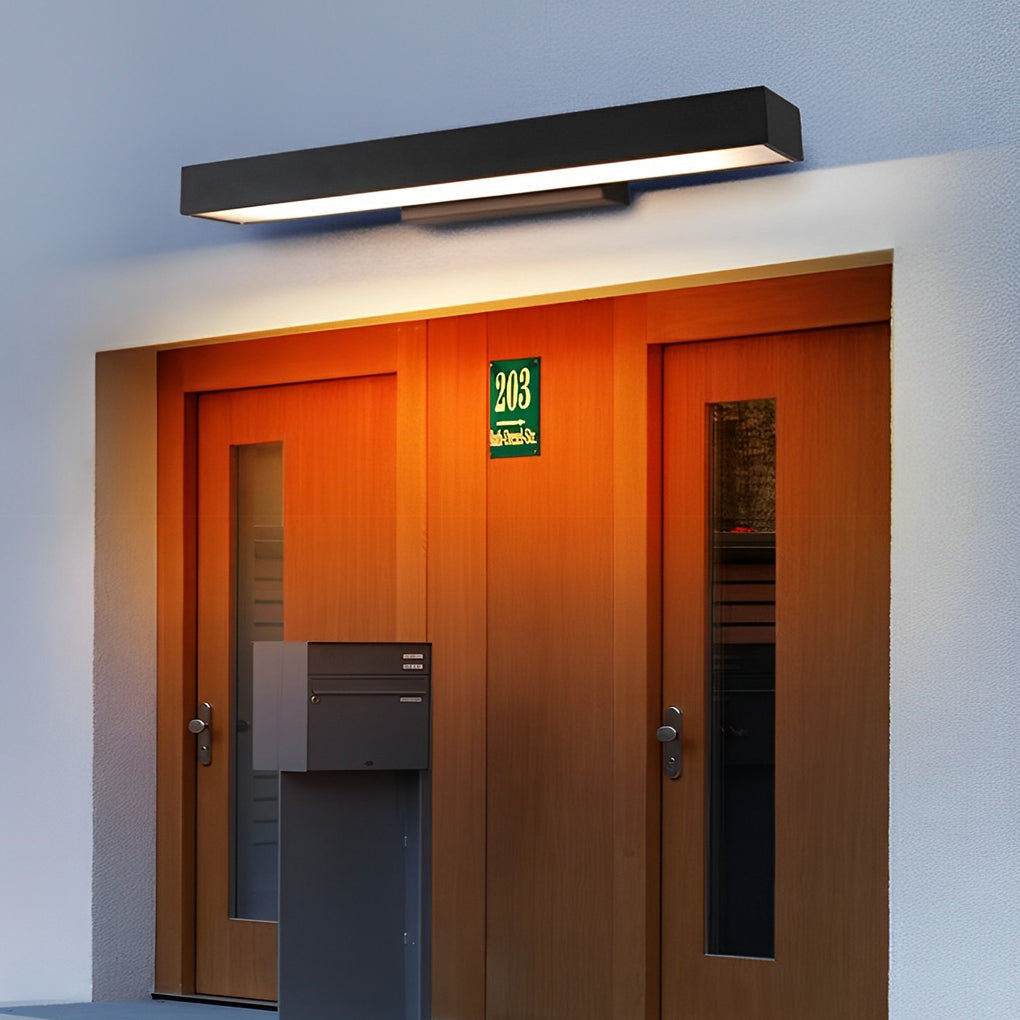 Kalsten | Modern LED Wall Lamp with Motion Sensor and Black Housing
