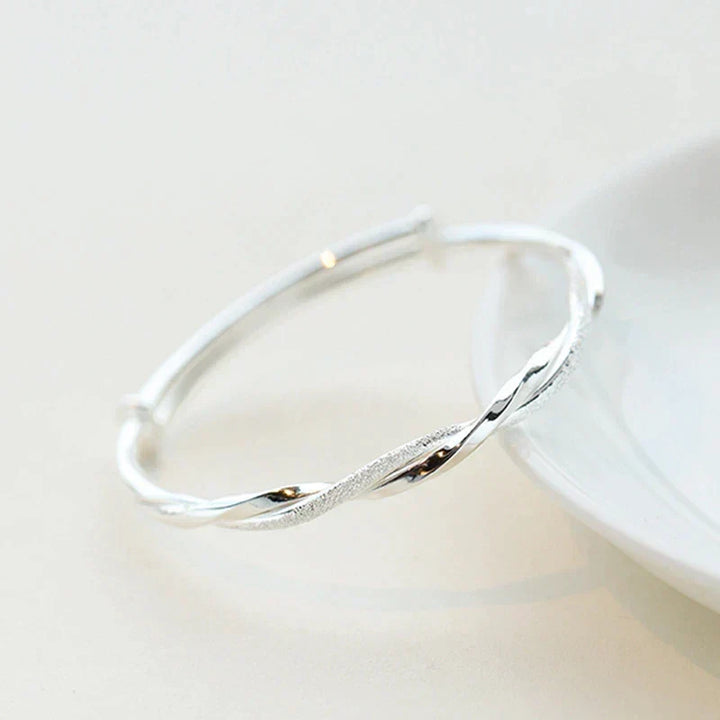 Elegant Twisted Silver Bracelet Kalsten