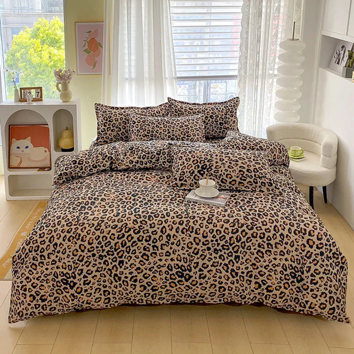 Kalsten | Luxury Duvet Cover with Leopard Print