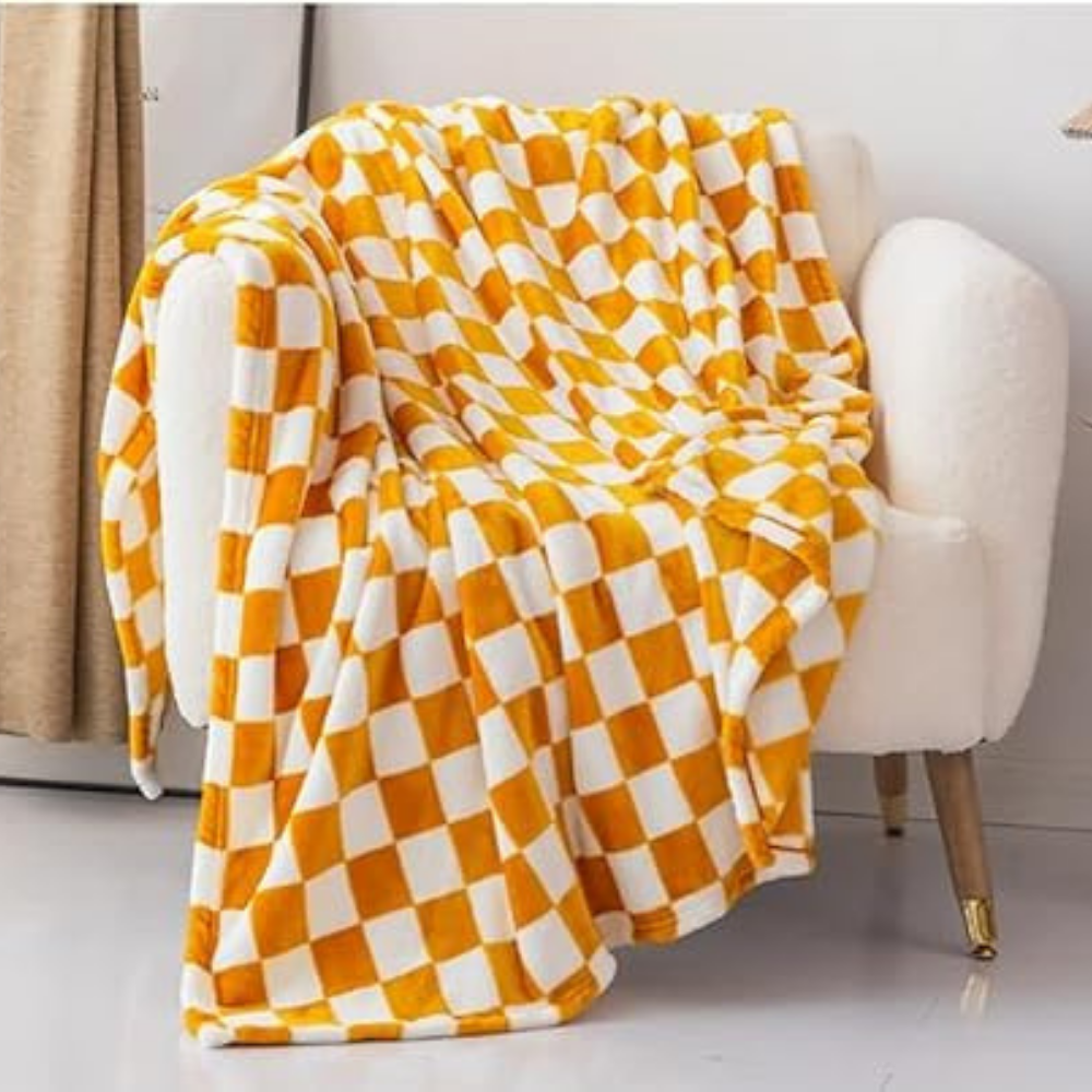 Kalsten | Stylish blanket in checkered pattern for your home