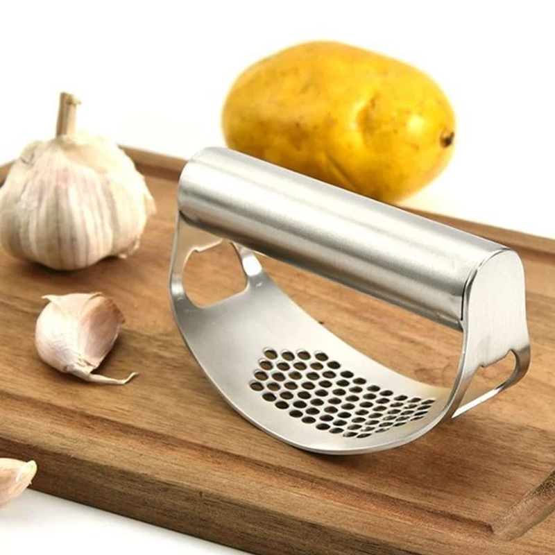 Manual stainless steel garlic press | Kalsten