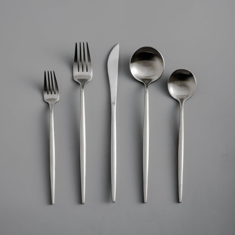 Minimalist Luxury Cutlery Set – 20 pieces, Titanium & Stainless Steel Kalsten