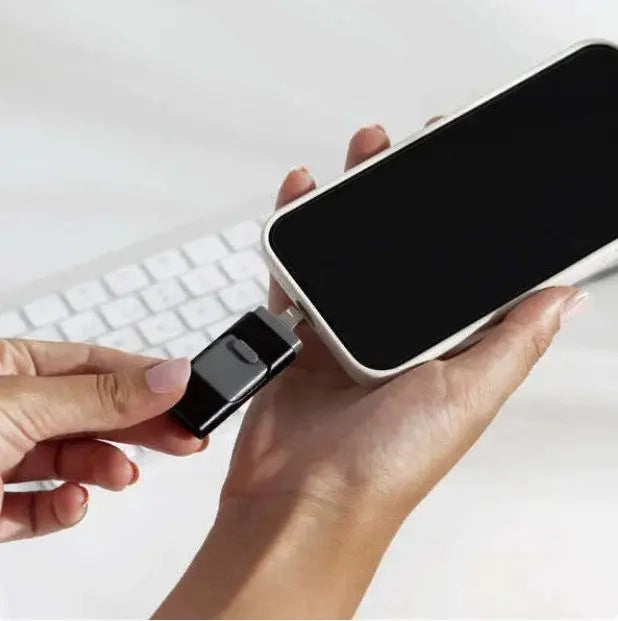 Kalsten | 4-in-1-Flash-Drive – More storage space, no lost memories