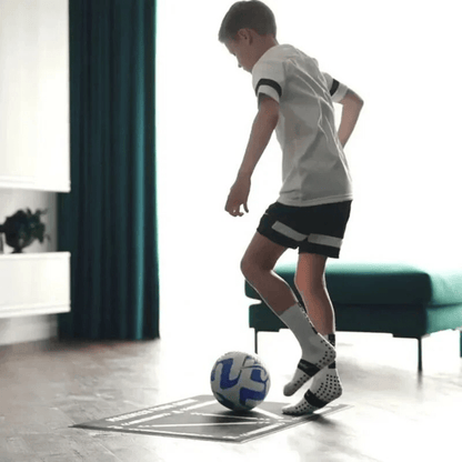 Skanto | Football Training Mat | Ball Control and Technique | 90x60 cm