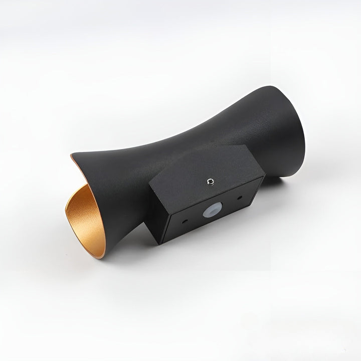 Luxuria Outdoor Wall Lamp - UrbanGlow LED Lighting Kalsten