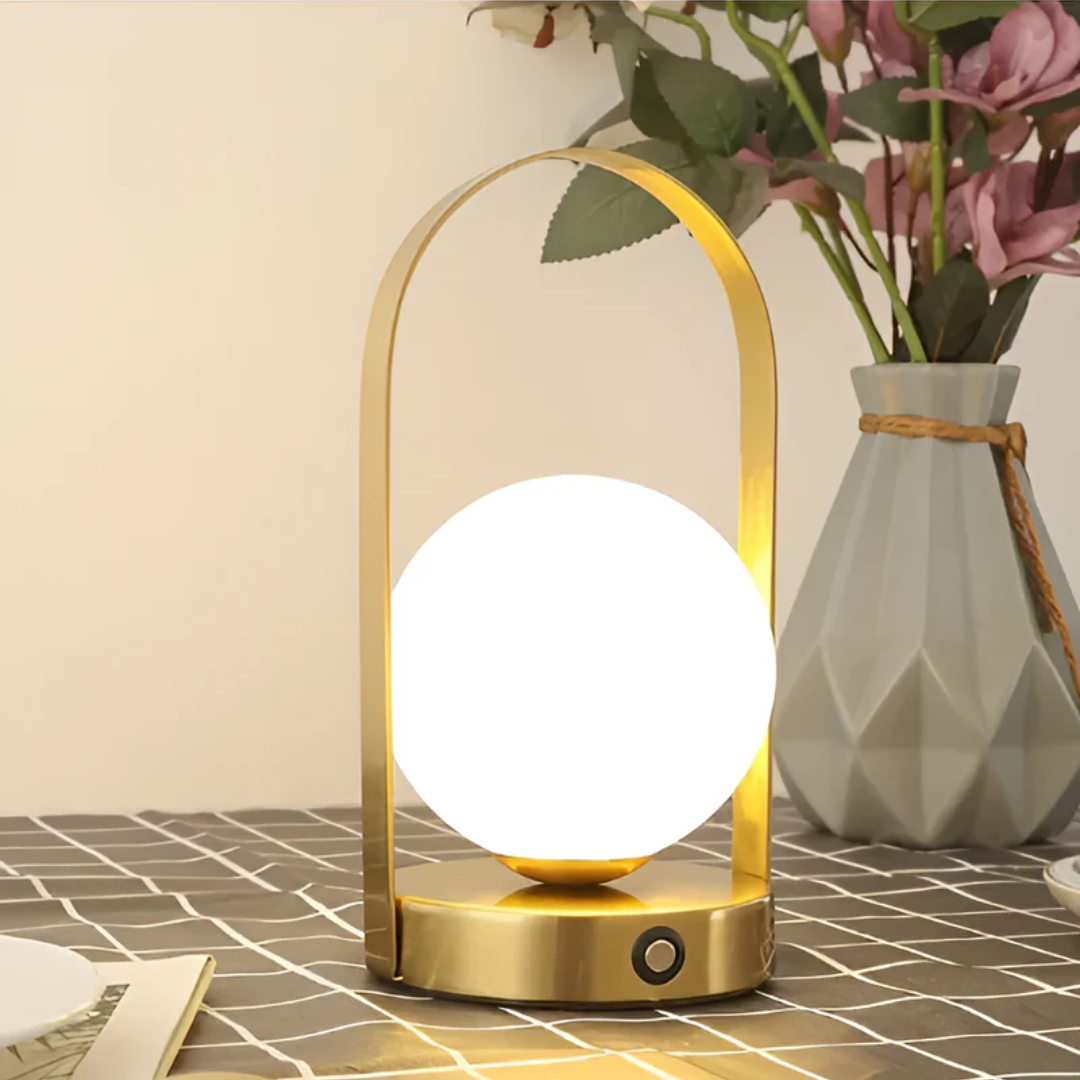 Modern Table Lamp with Charging Option | Kalsten
