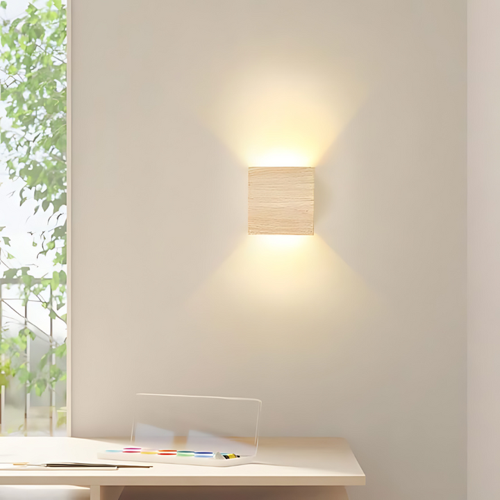 NordiLume | Scandinavian square wooden wall lamp | Kalsten