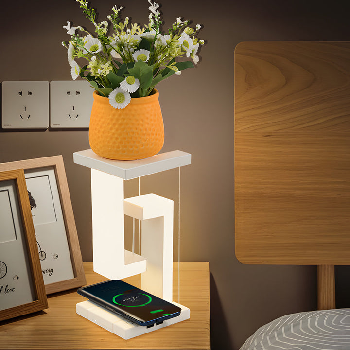 Futuristic table lamp with hovering technology | Kalsten