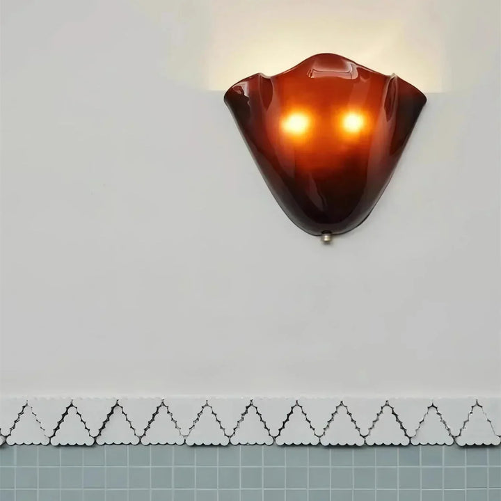 Kalsten | Retro Wall Lamp of Colored Glass in Skirt-Shaped Shell Pattern