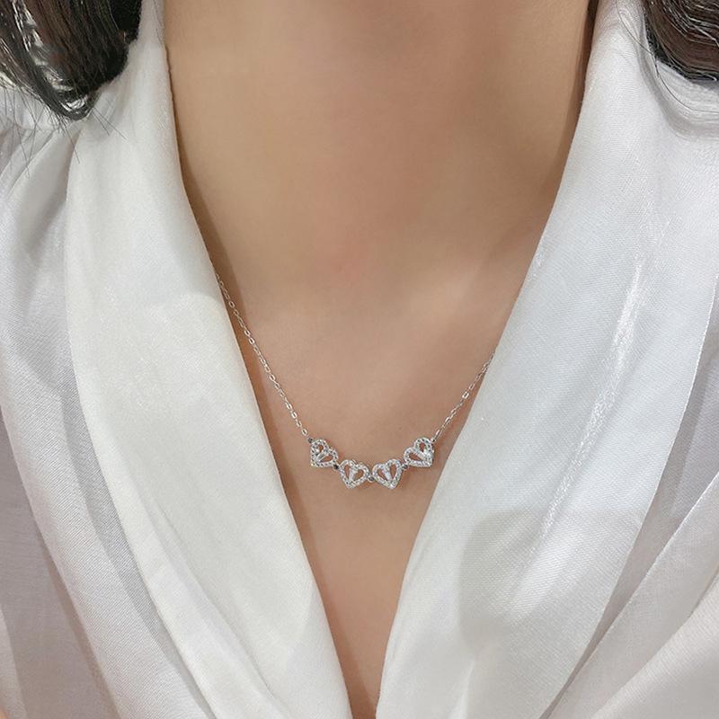 Hollow Four-Leaf Clover Necklace | Kalsten