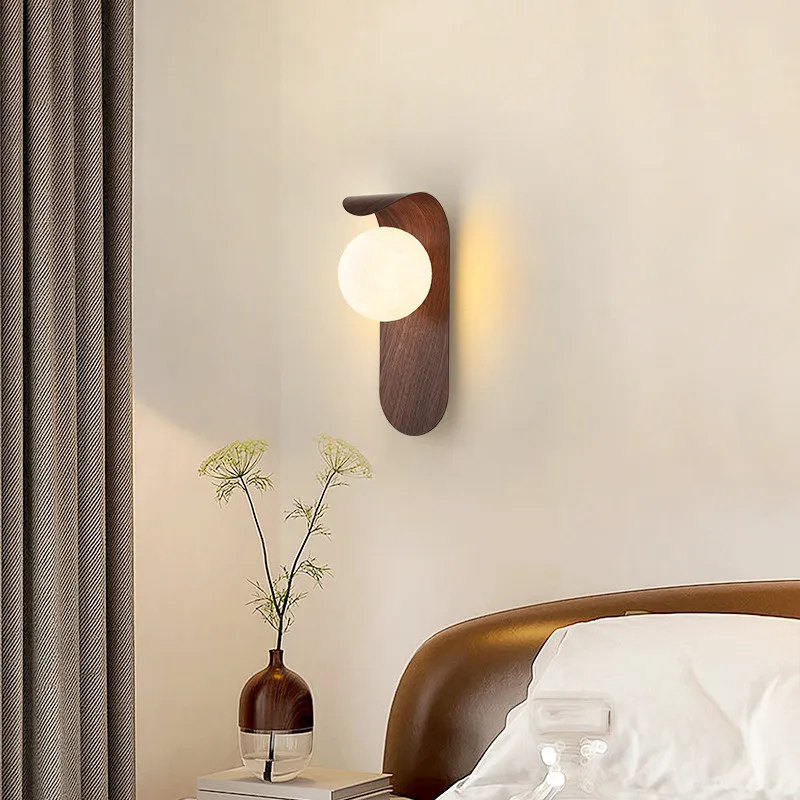 Walnut Wood Wall Lamp – Modern Design