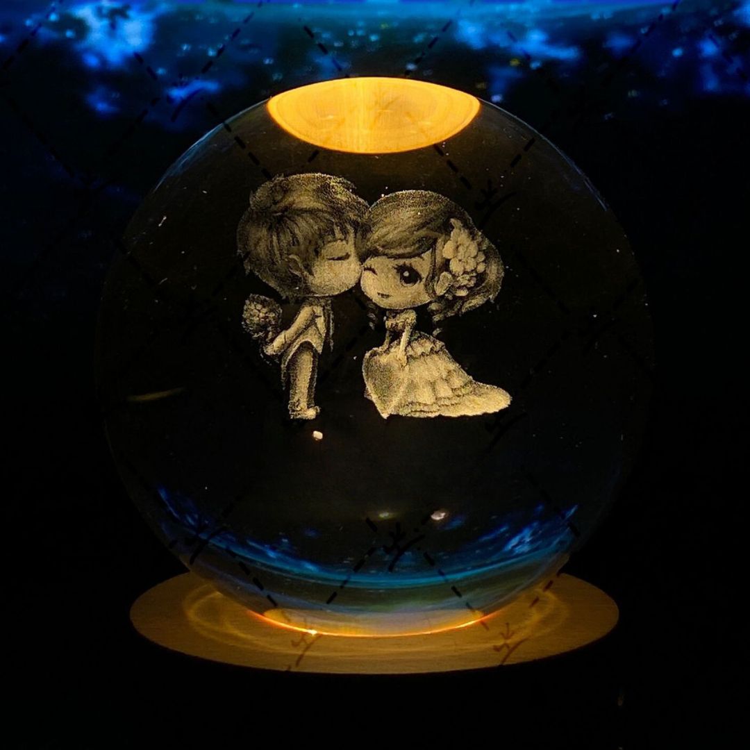 Skanto | Glowing Moon Crystal Ball