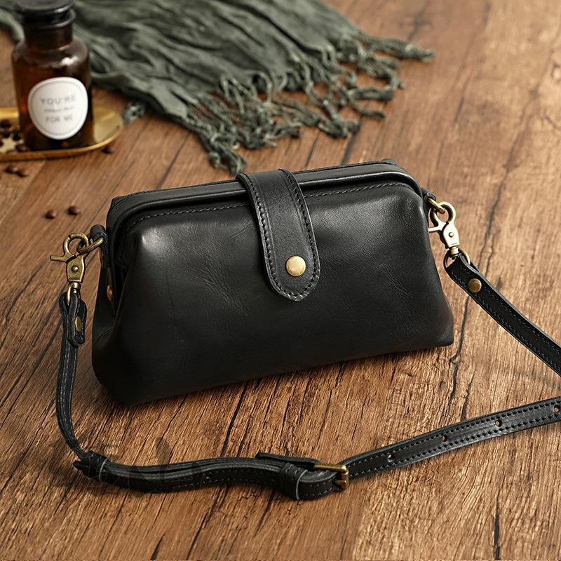 Kalsten | Vintage handmade leather bag