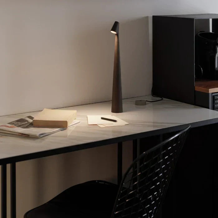 LuminEssence Glow Sculpting Table Lamp | Kalsten