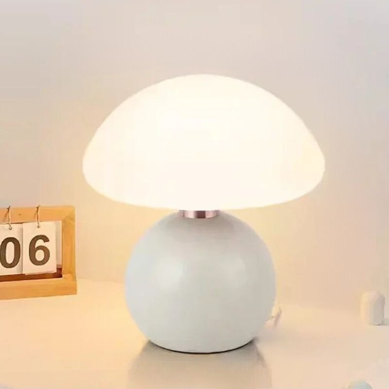 Elegant Cream Table Lamp – Atmospheric Lighting for Home Kalsten