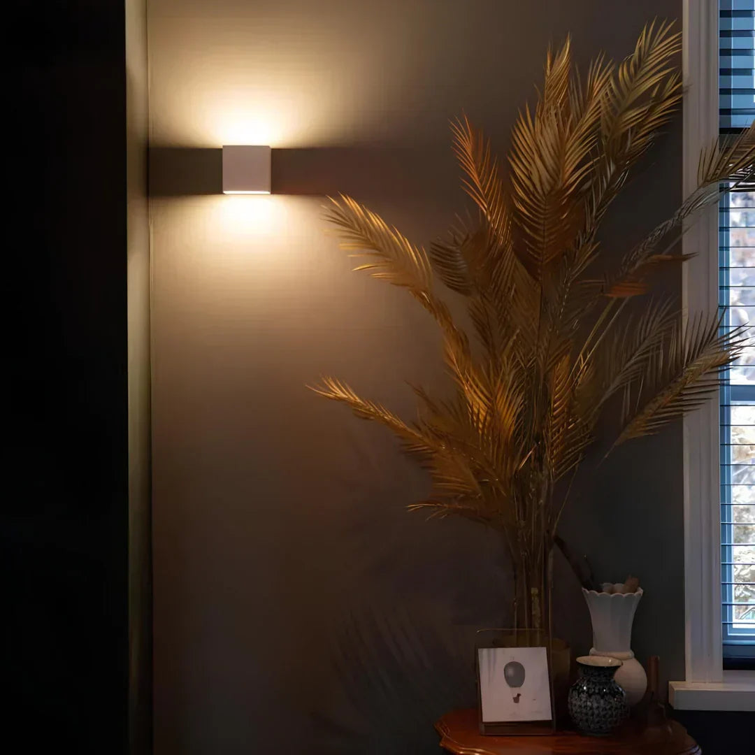 Rechargeable Motion Sensor Wall Lamp – Warm LED