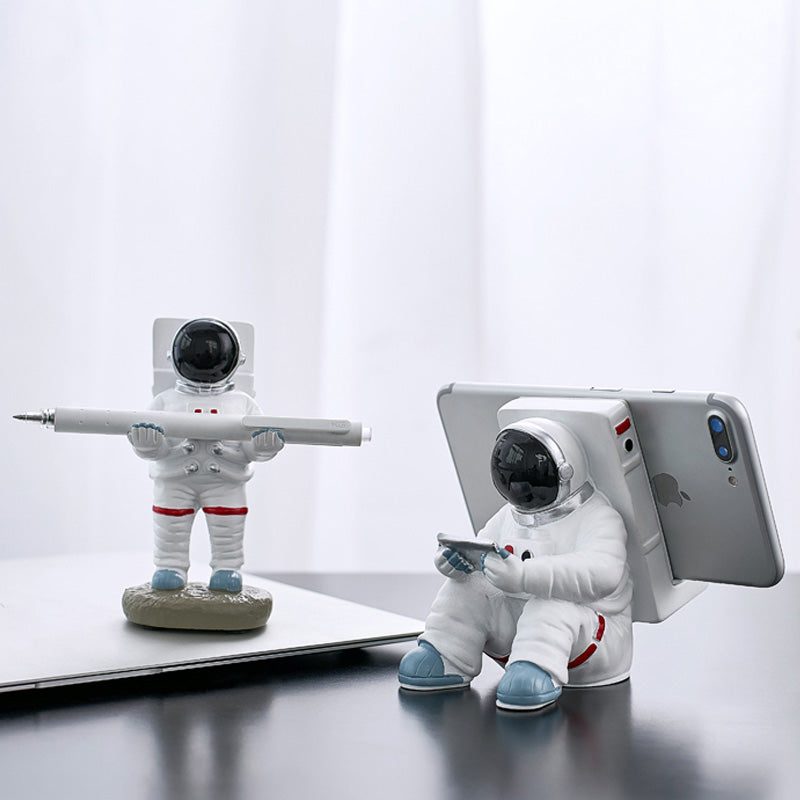 Support for Mobile Phone or Pen in Astronaut Decorations | Kalsten