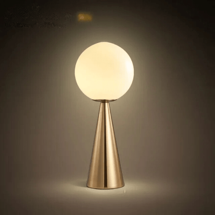Kalsten | Elegant Glass Lamp with Subtle Glow