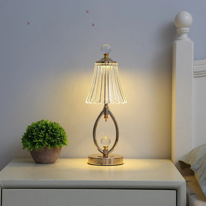 Vintage Crystal Table Lamp - Elegant Vintage Crystal Table Lamp for a Charming Atmosphere Kalsten