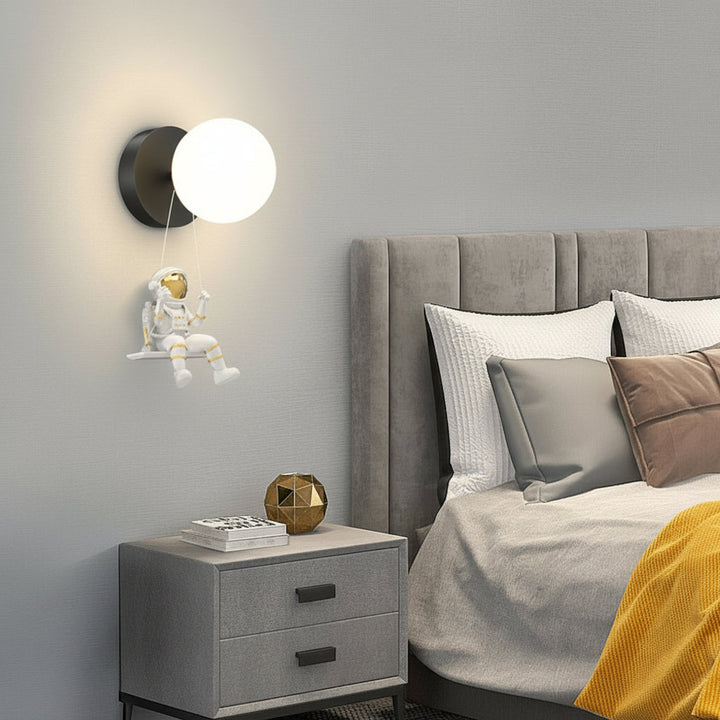 LED Wall Sconce Light – Modern Astronaut Round Ball Spaceman (25x10cm / 9.8x3.9in) | Kalsten