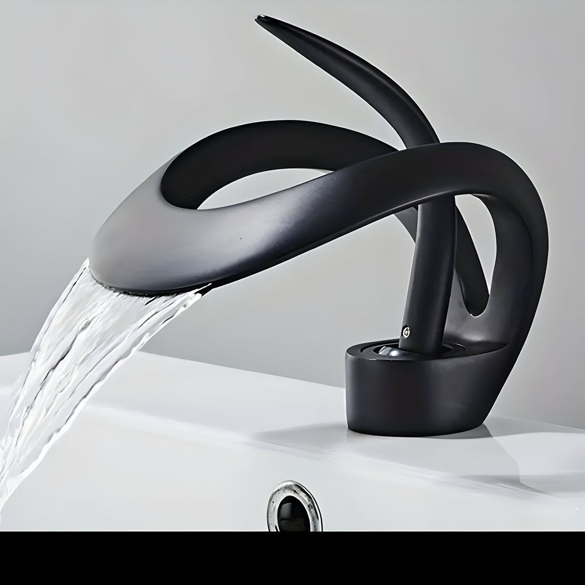 BowLift | AquaGleam – Minimalist Bathroom Basin Tap