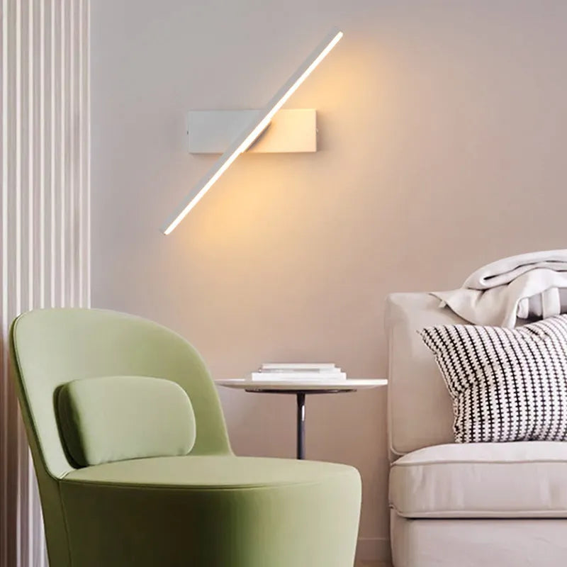 LuxeGlow Wall Lamp - Elegant Wall Lamp with Flexible Lighting for Modern Interior Kalsten