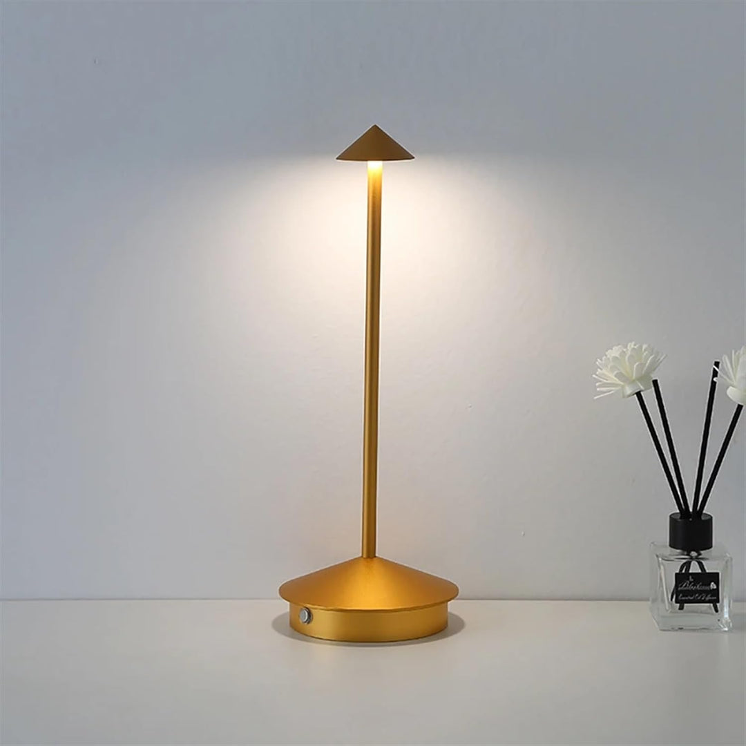 Robyn Arrow LED Table Lamp | Kalsten