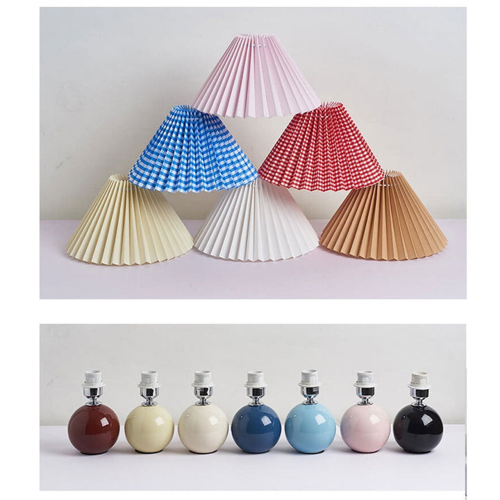 Nordic minimalist 1-light table lamp made of ceramic with pleats | Kalsten