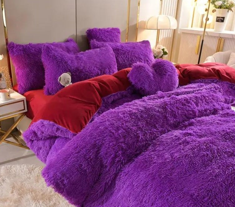 Luxury Plush Duvet Cover with Zipper Closure and Corner Straps Kalsten