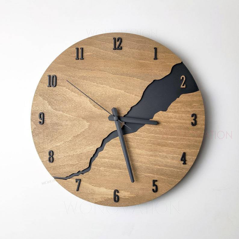 Surrealistic Wall Clock - Artistic Time Indication in Black Kalsten
