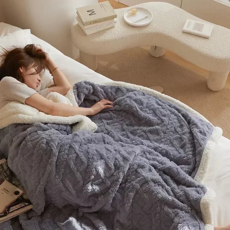 Kalsten | Thick Lambswool Winter Fleece Blanket - LuxyCozy