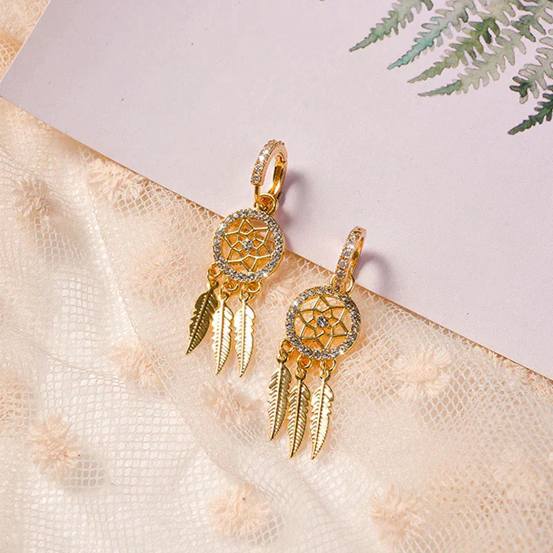Kalsten | Evani️ | Elegant refinement with 14-carat gold earrings