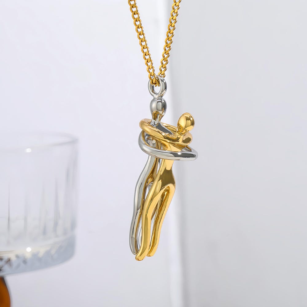 Kalsten | Bonding Hug Necklace