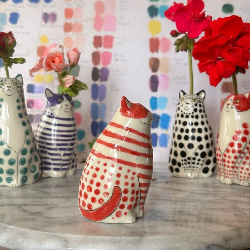 Kalsten | Dotted Cat Vase