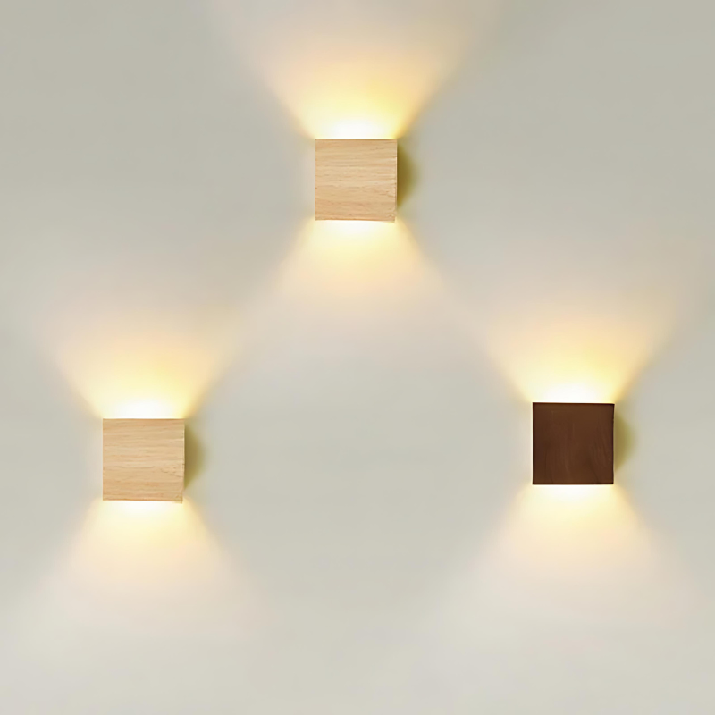 NordiLume | Scandinavian square wooden wall lamp | Kalsten