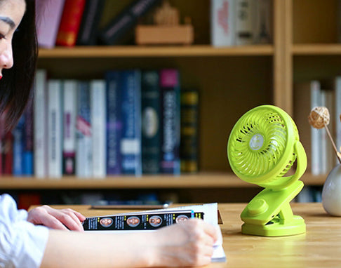 Portable USB Clip-on & Desk Fan With Wind Speed Adjustment | Kalsten