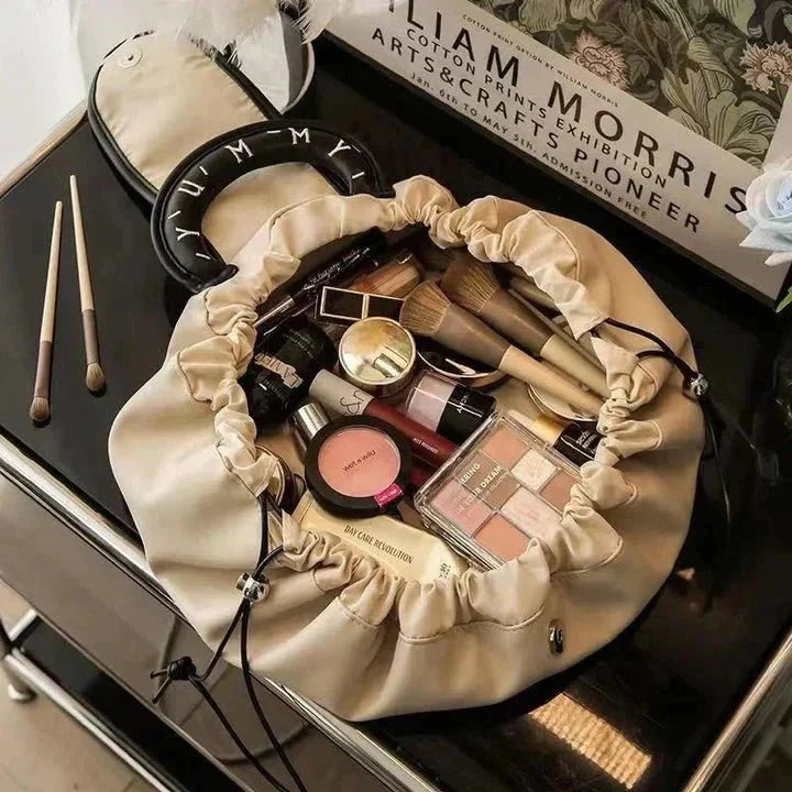 Travel - The essential beauty set - practical and stylish | Kalsten