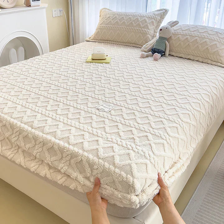 LuxeLoom Duvet - Luxurious Flannel Duvet for Ultimate Warmth and Comfort Kalsten