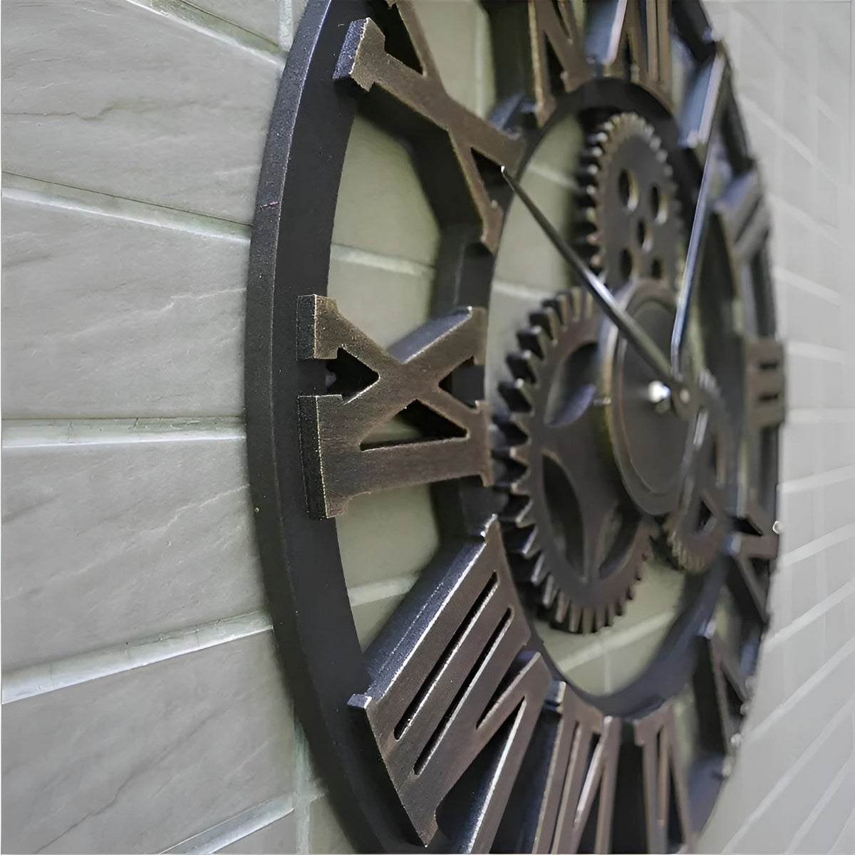 Wall clock in gear design – Industrial design for stylish wall decoration | Karnz