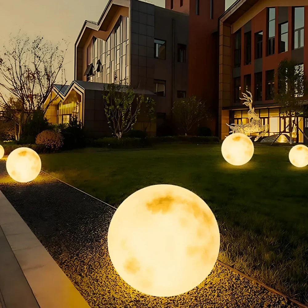 Kalsten | Selene Moon Garden Light