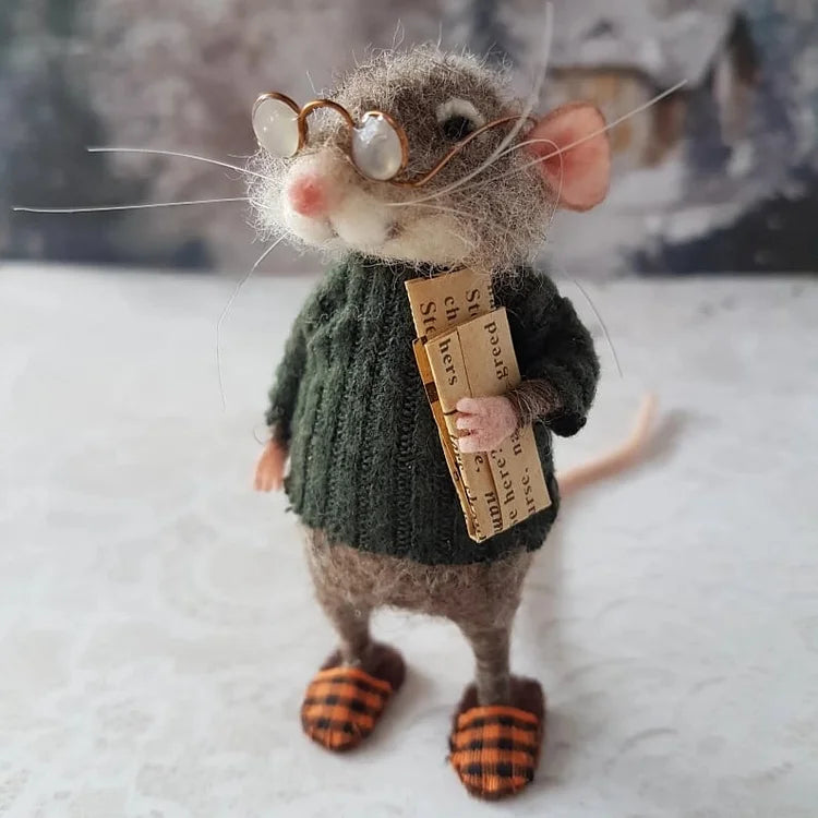 Kalsten | Handmade felt mouse | Christmas decoration & gift idea | Needle felted from wool & fabric | Sustainable