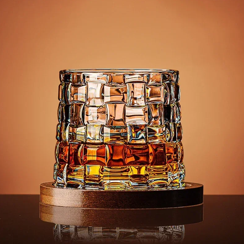 WhiskeySpin - Premium rotating whiskey glass Kalsten